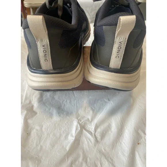 Men's Vionic Walk Max Technical-Water RepllentLace Up Sneakers-Size 10‎